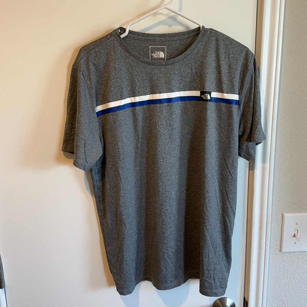 North Face Dri-Fit T-Shirt Size: L